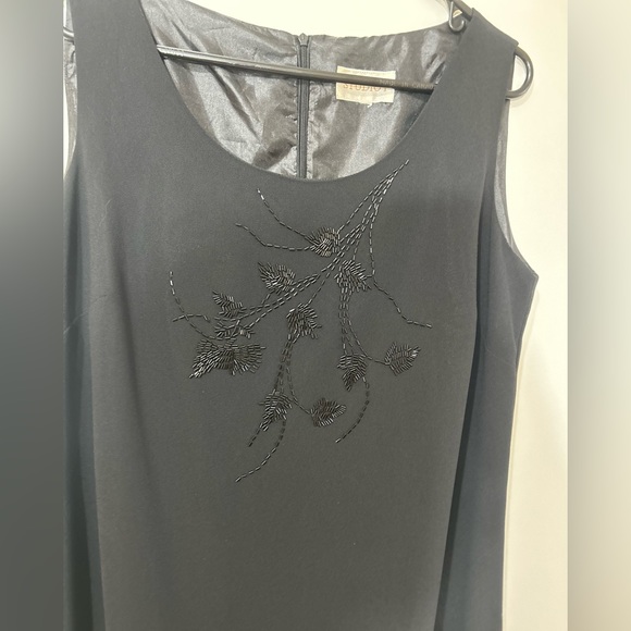 STUDIO 1 BLACK CHIFFON MIDI DRESS SLEEVELESS beaded front 22 inches bust 44 L - Picture 4 of 7